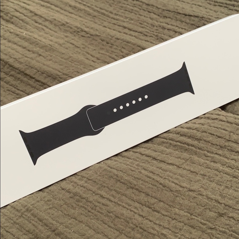 APPLE WATCH SPORTS BAND